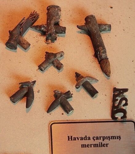 havada çarpışmış mermiler