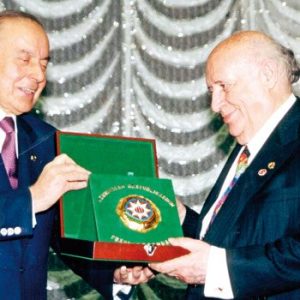 9. Cumhurbaşkanı Süleyman Demirel'in ve Azerbaycan Cumhuriyeti 3. Cumhurbaşkanı Haydar Aliyev