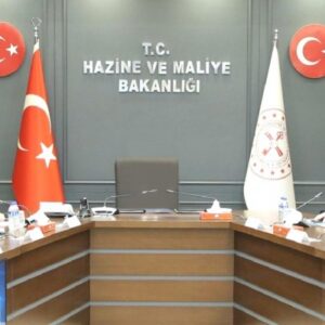 hazine maliye bakanı istifası