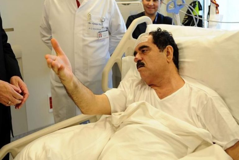 İbrahim Tatlıses’in Uğradığı Silahlı Saldırının Ardından Kaldırıldığı Hastanede Yan Odada Olduğu Algısıyla Türkiye’yi Trolleyen Genç İbrahim Tatlıses hastane
