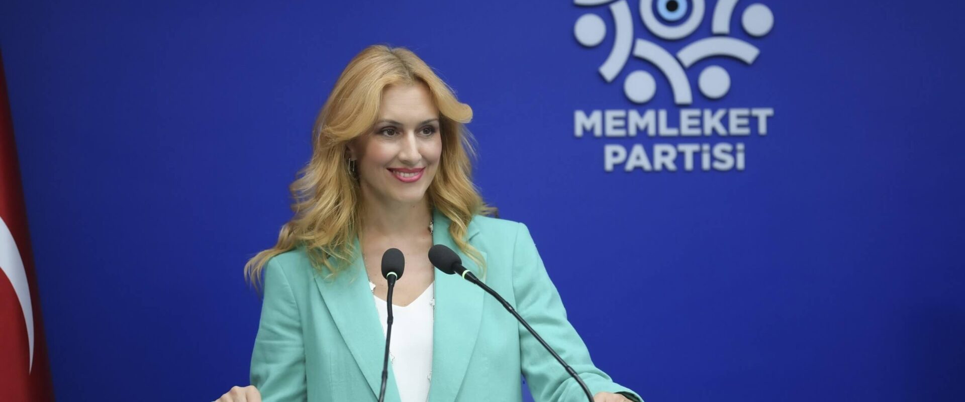 ipek-ozkal-sayan