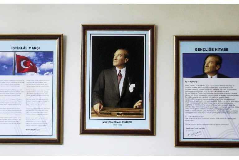 istiklal marsi ataturk genclige hitabe