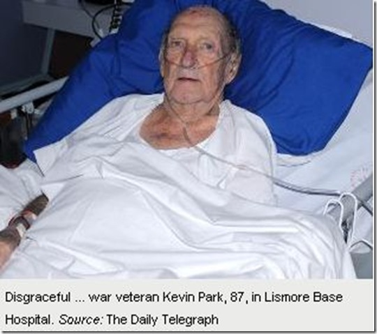 Bahse konu haberde kullanılan fotoğraf John Hopkins adlı şahsa değil, 87 yaşındaki Avustralyalı savaş gazisi Kevin Park'a ait
