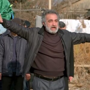 kizinin-cenazesinde-dans-eden-baba