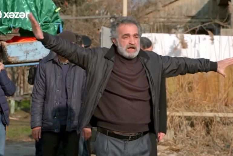 kizinin-cenazesinde-dans-eden-baba