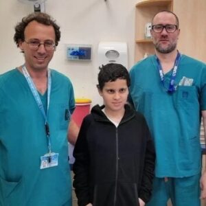 kopan-kafasini-yerine-yerlestirdiler