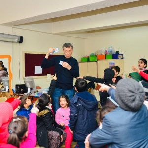 Bakan Selçuk'un korumasının montajla çıkarıldığı öne sürülen fotoğraf