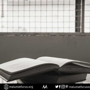 Bir Kütüphane Bin Hapishane Kapatır