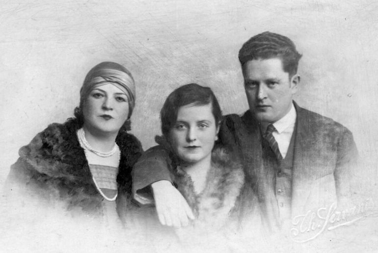 nazım hikmet annesi kızkardeşi