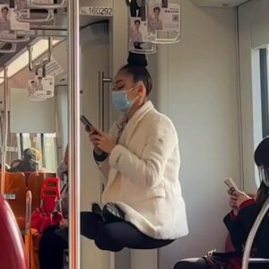 sacindan-asilarak-oturan