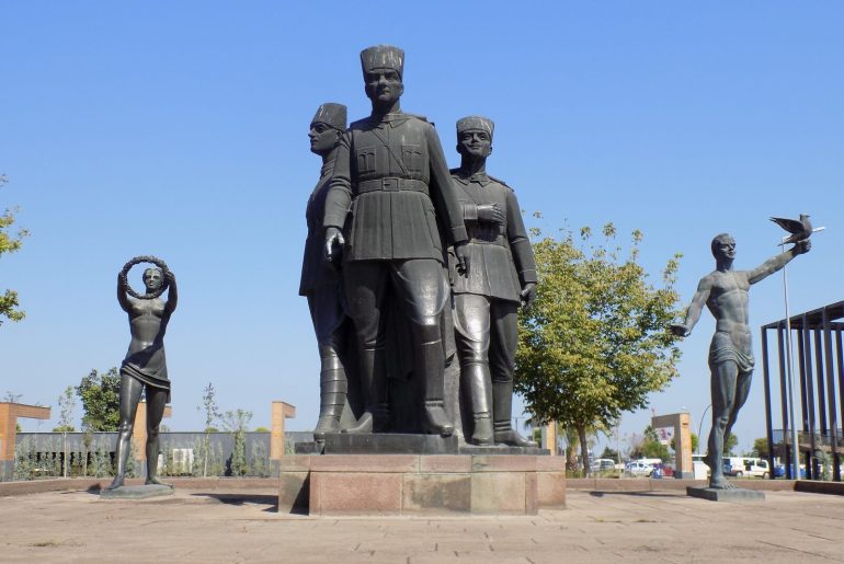 samsun ilk adim aniti