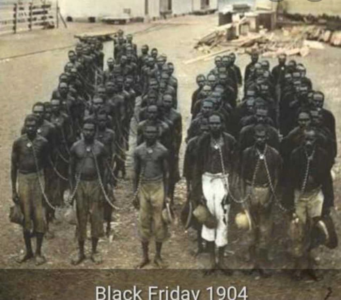 1904 yılı Şükran Gününün ertesi günü Kara Cuma'da satılan kölelere ait olduğu iddiasıyla paylaşılan resim