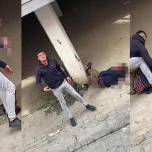 yere-yatirdigi-adami-defalarca-bicakladi