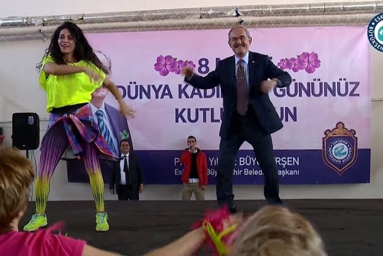 yilmaz-buyukersen-dans